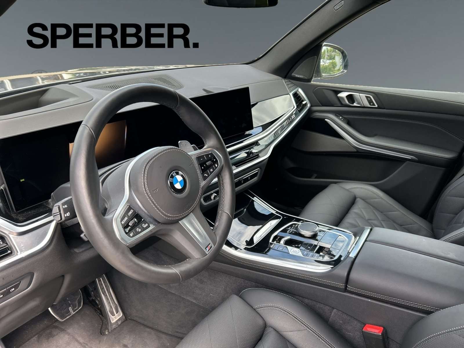 Fahrzeugbild eines BMW X5