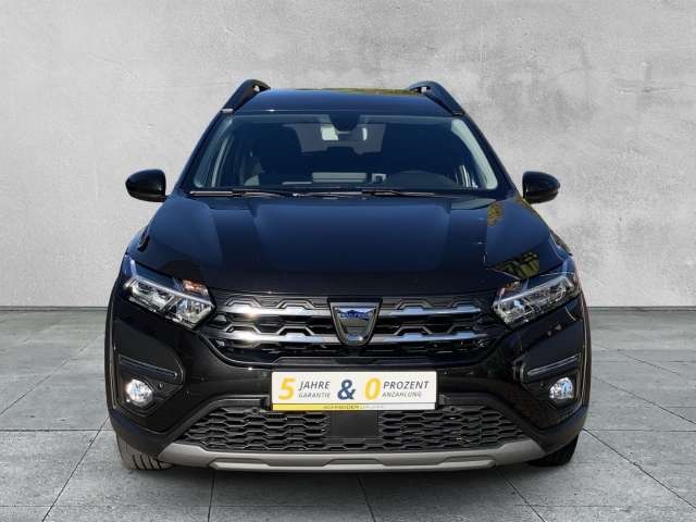 Fahrzeugbild eines Dacia Jogger