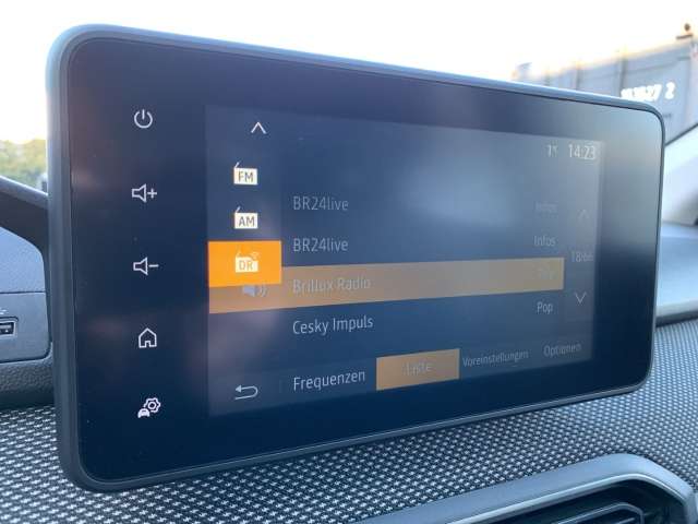 Fahrzeugbild eines Dacia Jogger