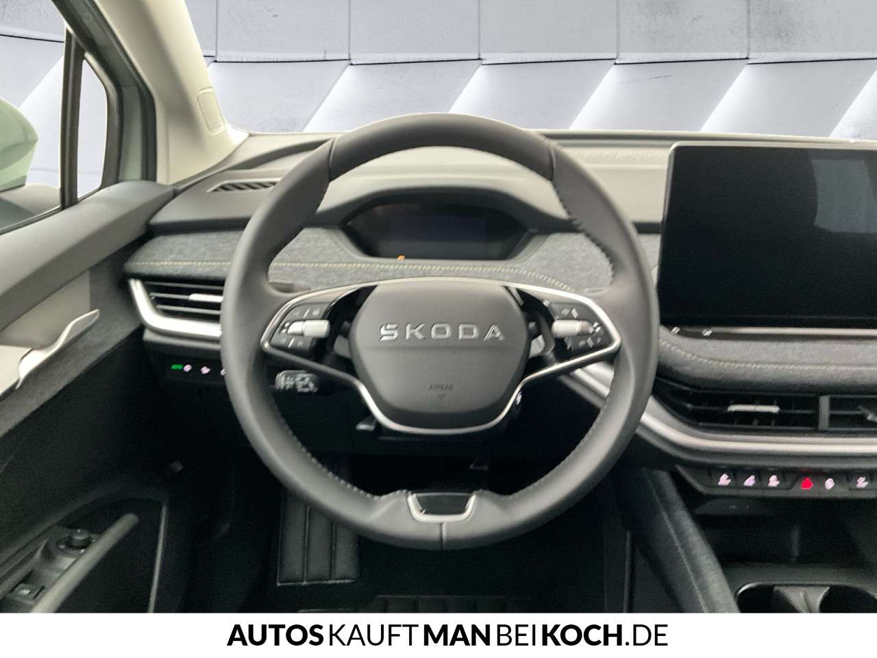 Fahrzeugbild eines Skoda ELROQ