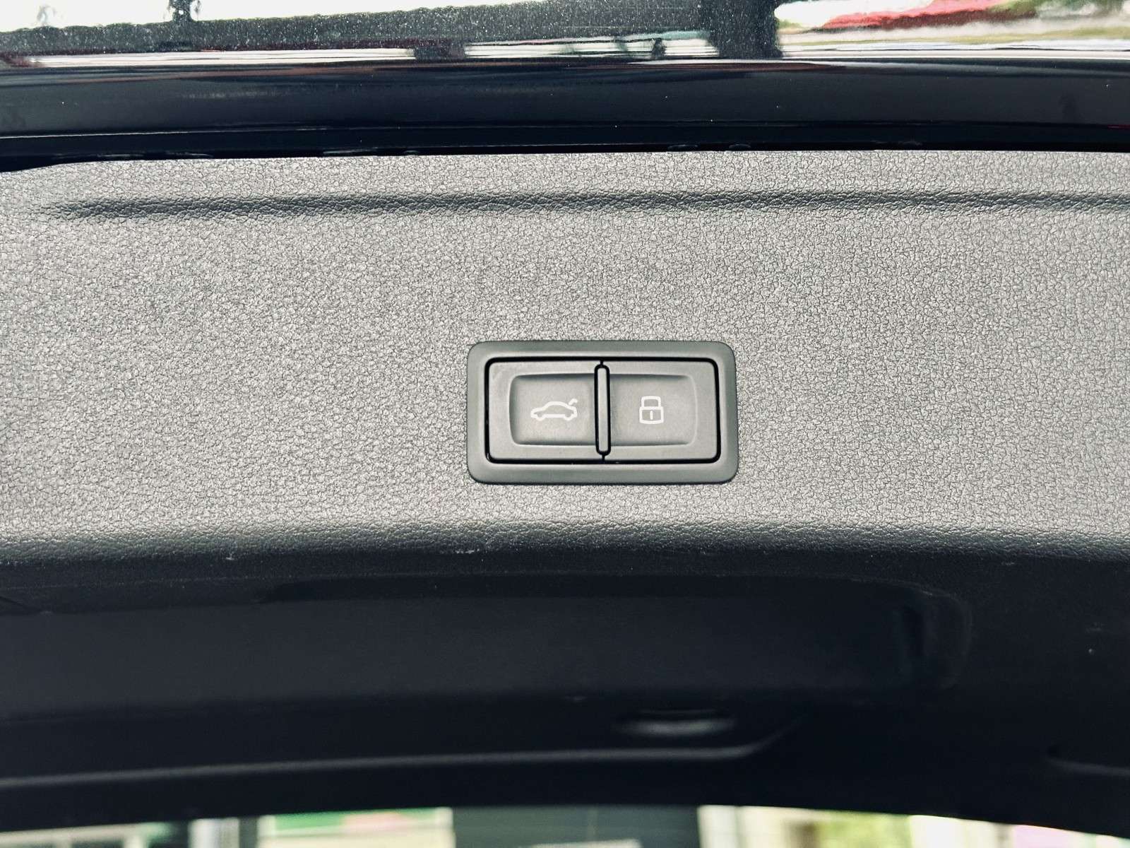 Fahrzeugbild eines Audi S4