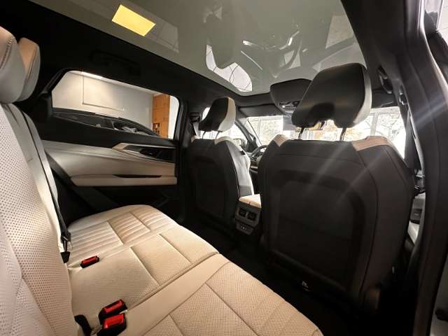 Fahrzeugbild eines Renault Espace