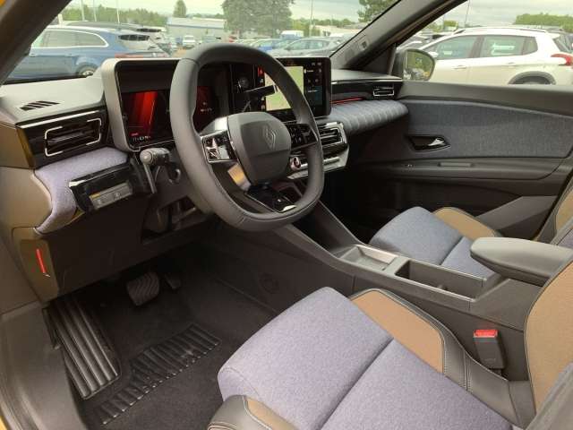 Fahrzeugbild eines Renault 5 E-TECH