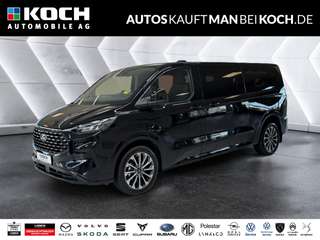 Schräge Frontansicht auf einen Ford Tourneo Custom , freigestellt