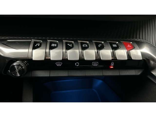 Fahrzeugbild eines Peugeot 5008