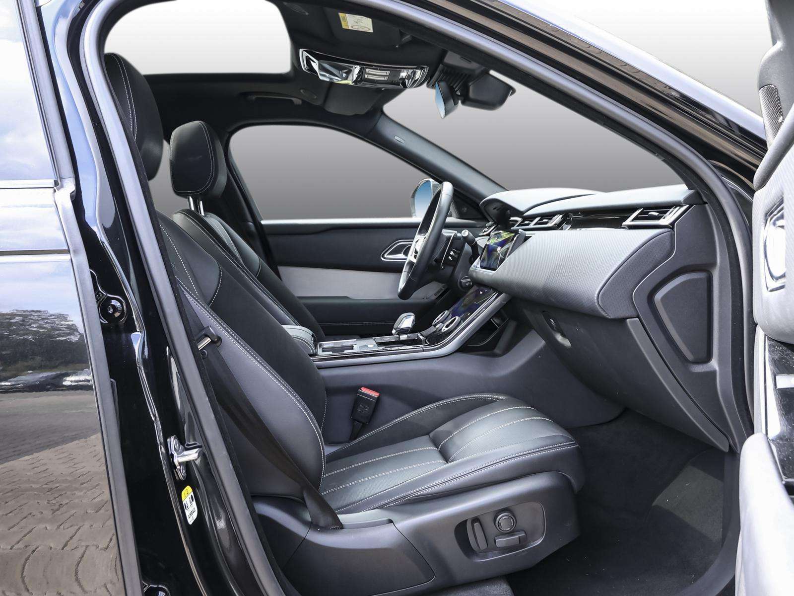 Fahrzeugbild eines Land Rover Range Rover Velar