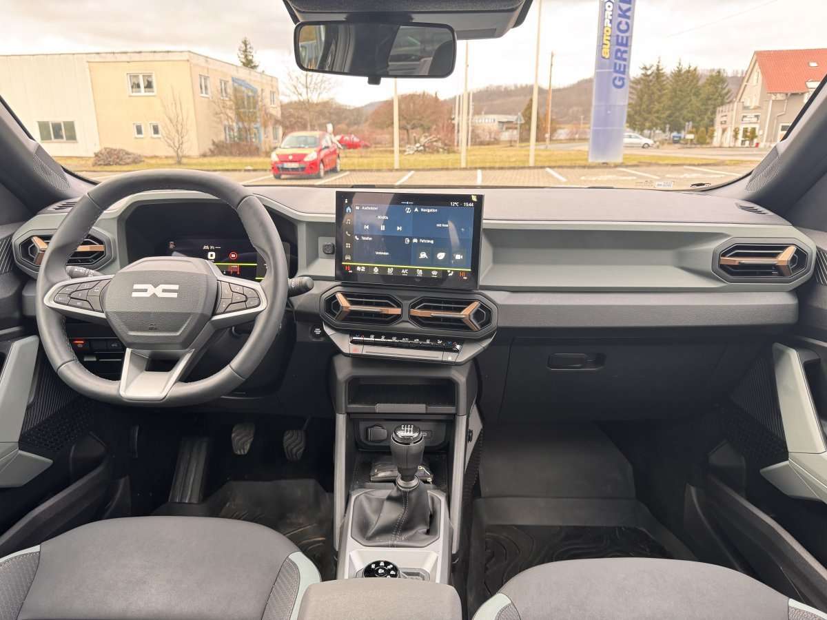 Fahrzeugbild eines Dacia Bigster