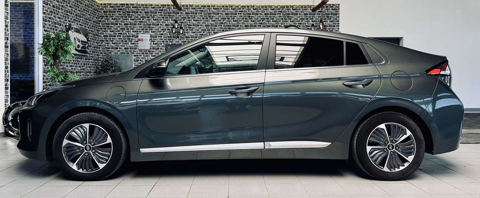 Fahrzeugbild eines Hyundai IONIQ