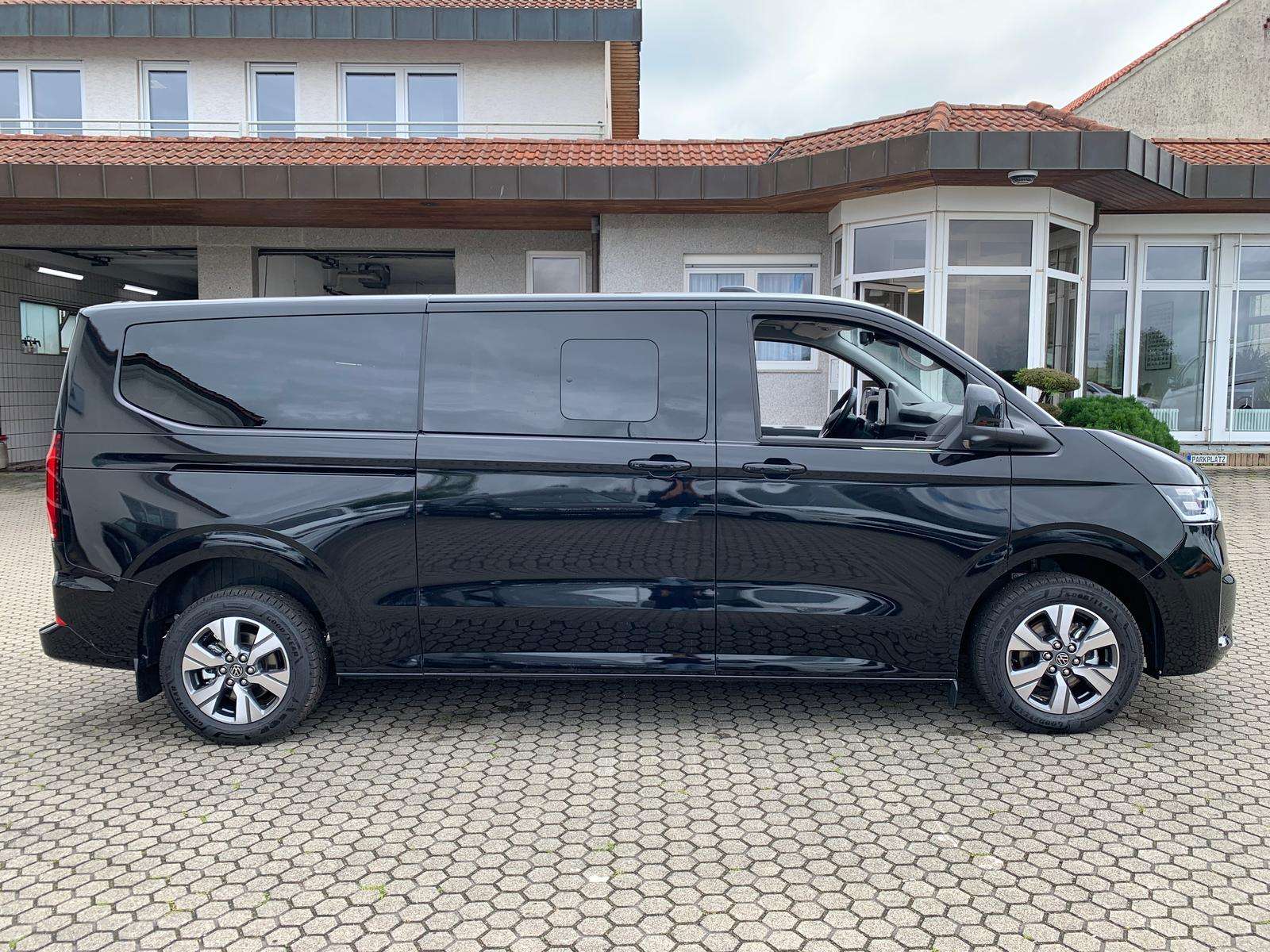 Fahrzeugbild eines Volkswagen Caravelle