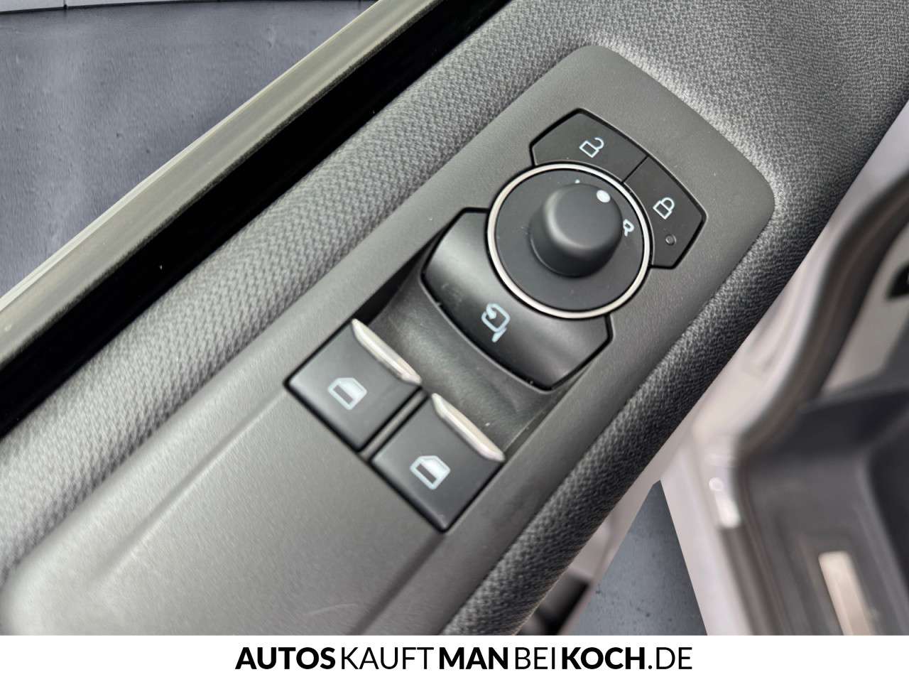 Fahrzeugbild eines Ford Tourneo Custom