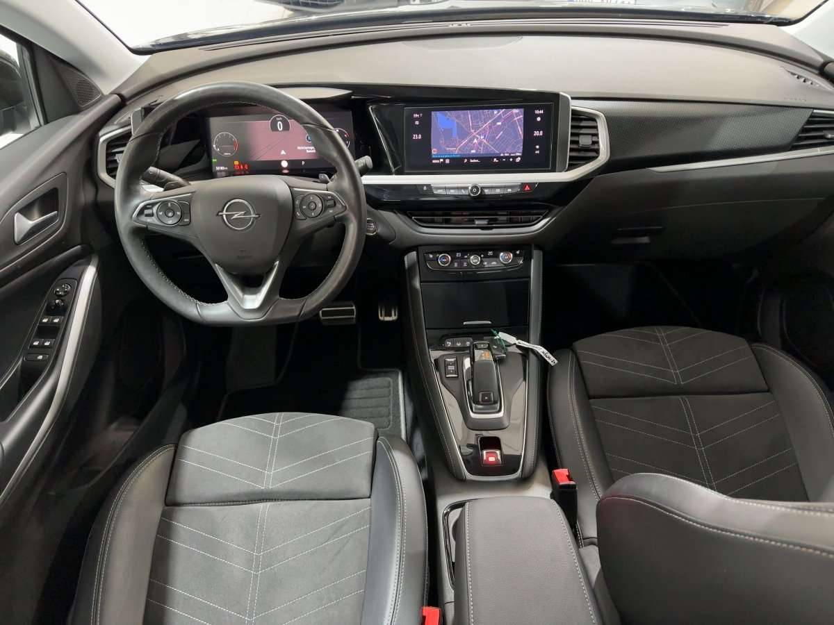 Fahrzeugbild eines Opel Grandland X
