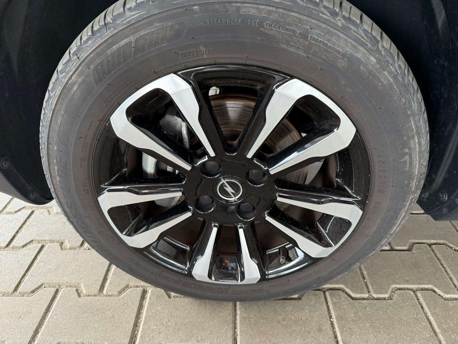 Fahrzeugbild eines Opel Crossland X