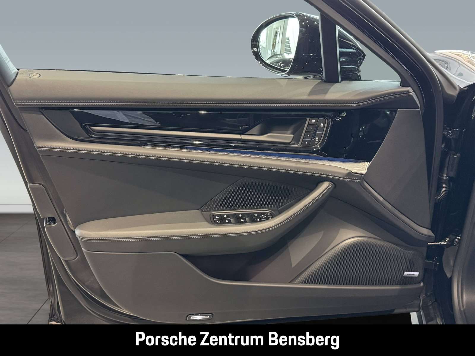 Fahrzeugbild eines Porsche Panamera