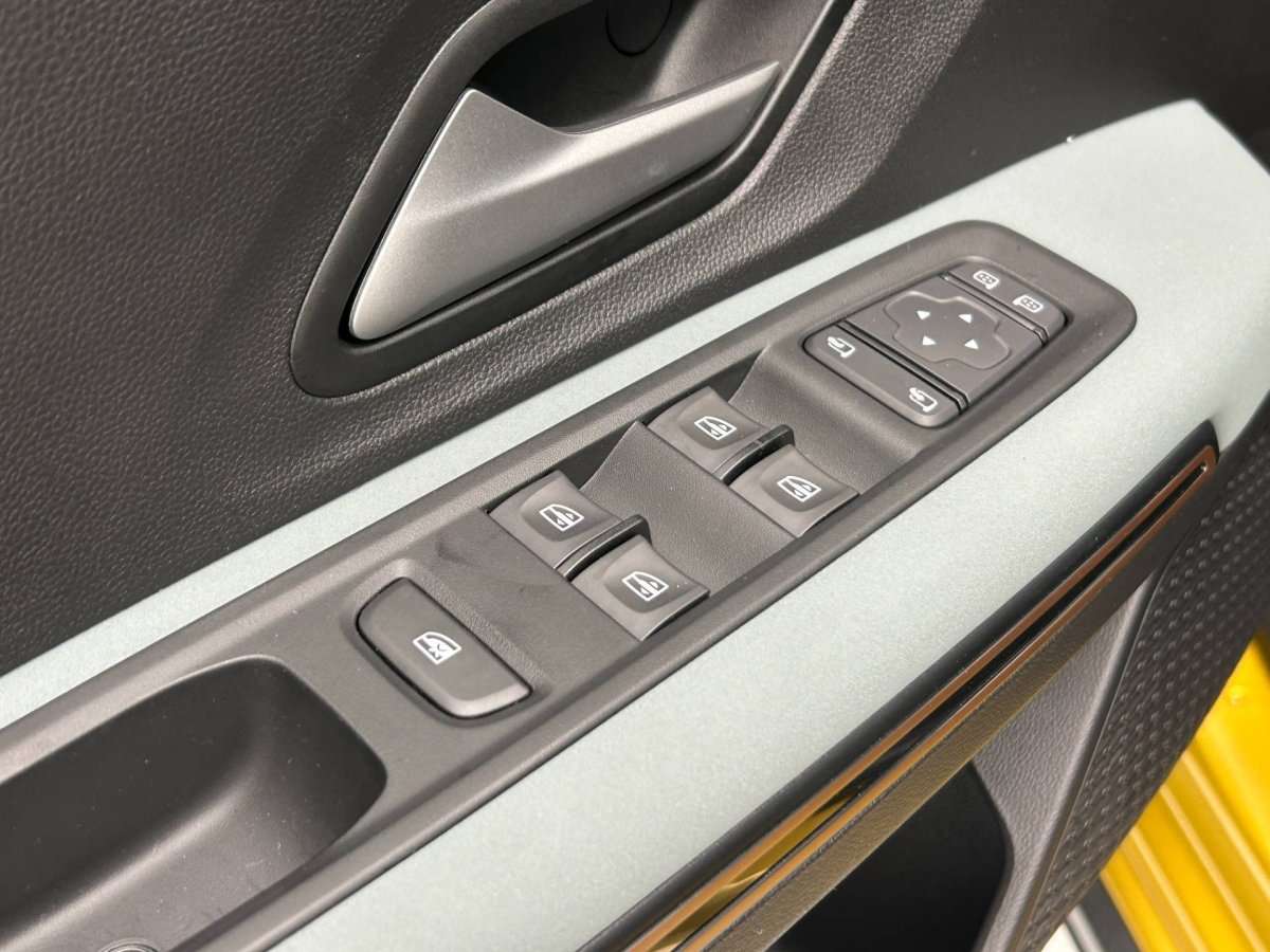 Fahrzeugbild eines Dacia Sandero