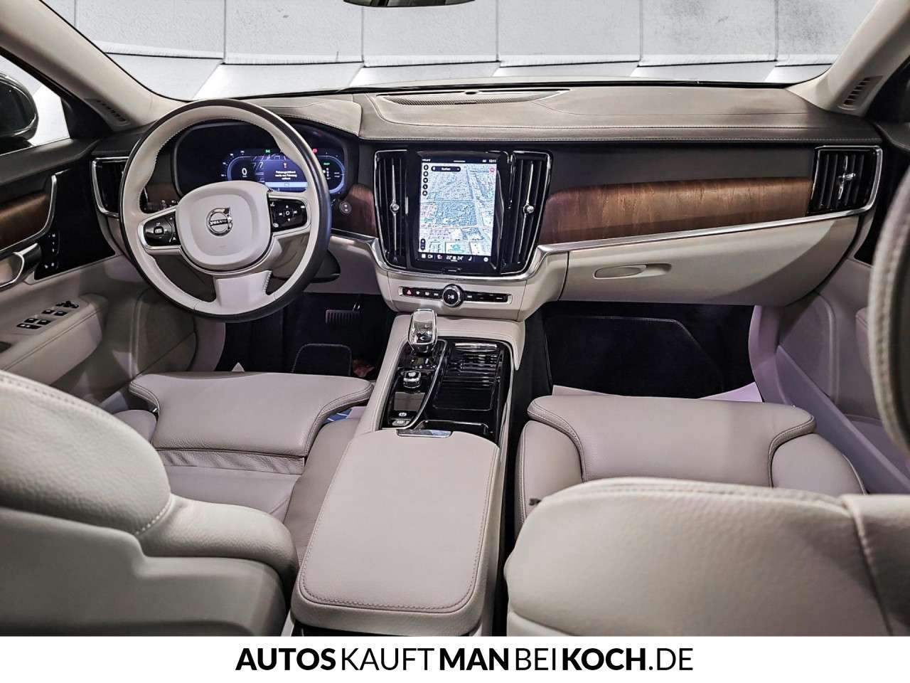 Fahrzeugbild eines Volvo V90