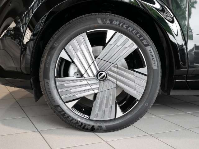 Fahrzeugbild eines Nissan Ariya