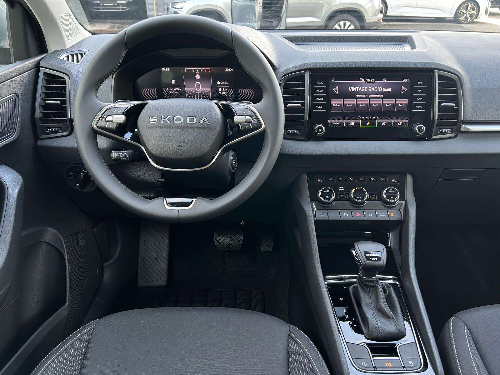 Fahrzeugbild eines Skoda Karoq