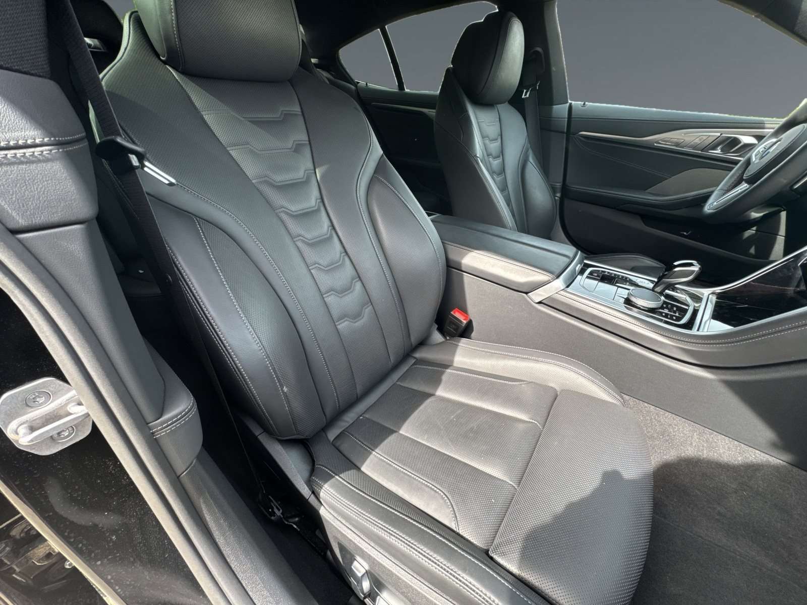 Fahrzeugbild eines BMW 8er-Reihe