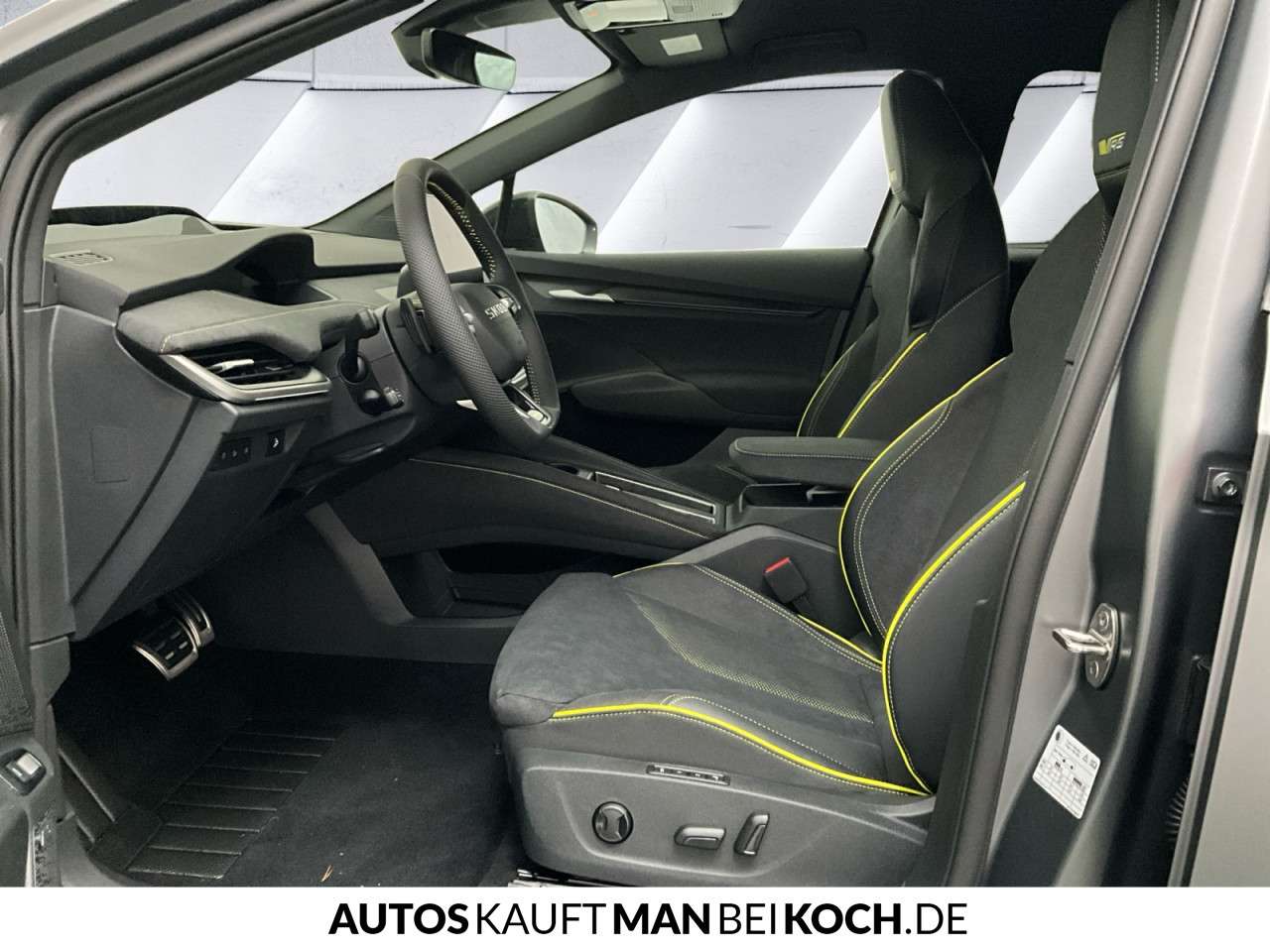 Fahrzeugbild eines Skoda ELROQ