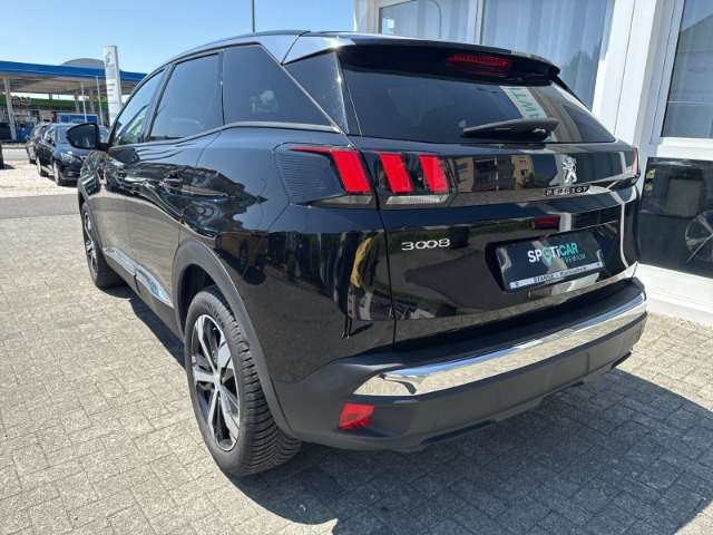 Fahrzeugbild eines Peugeot 3008