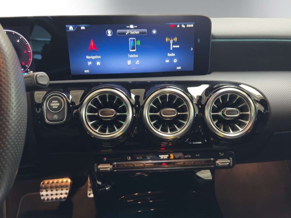 Fahrzeugbild eines Mercedes-Benz A-Klasse