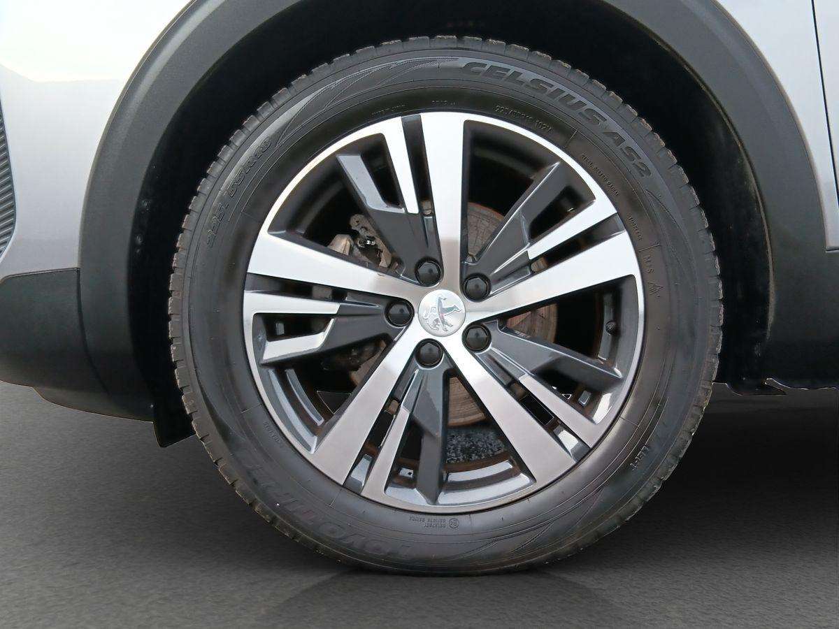 Fahrzeugbild eines Peugeot 3008