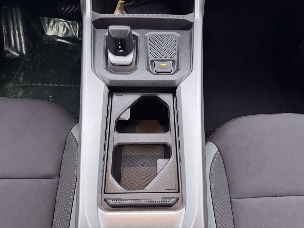 Fahrzeugbild eines Dacia Bigster