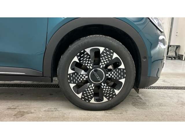 Fahrzeugbild eines Fiat 600 Elektro