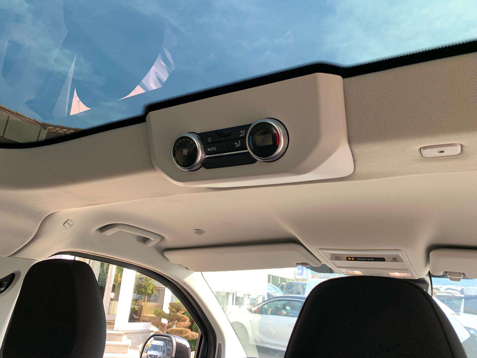 Fahrzeugbild eines Volkswagen Caravelle