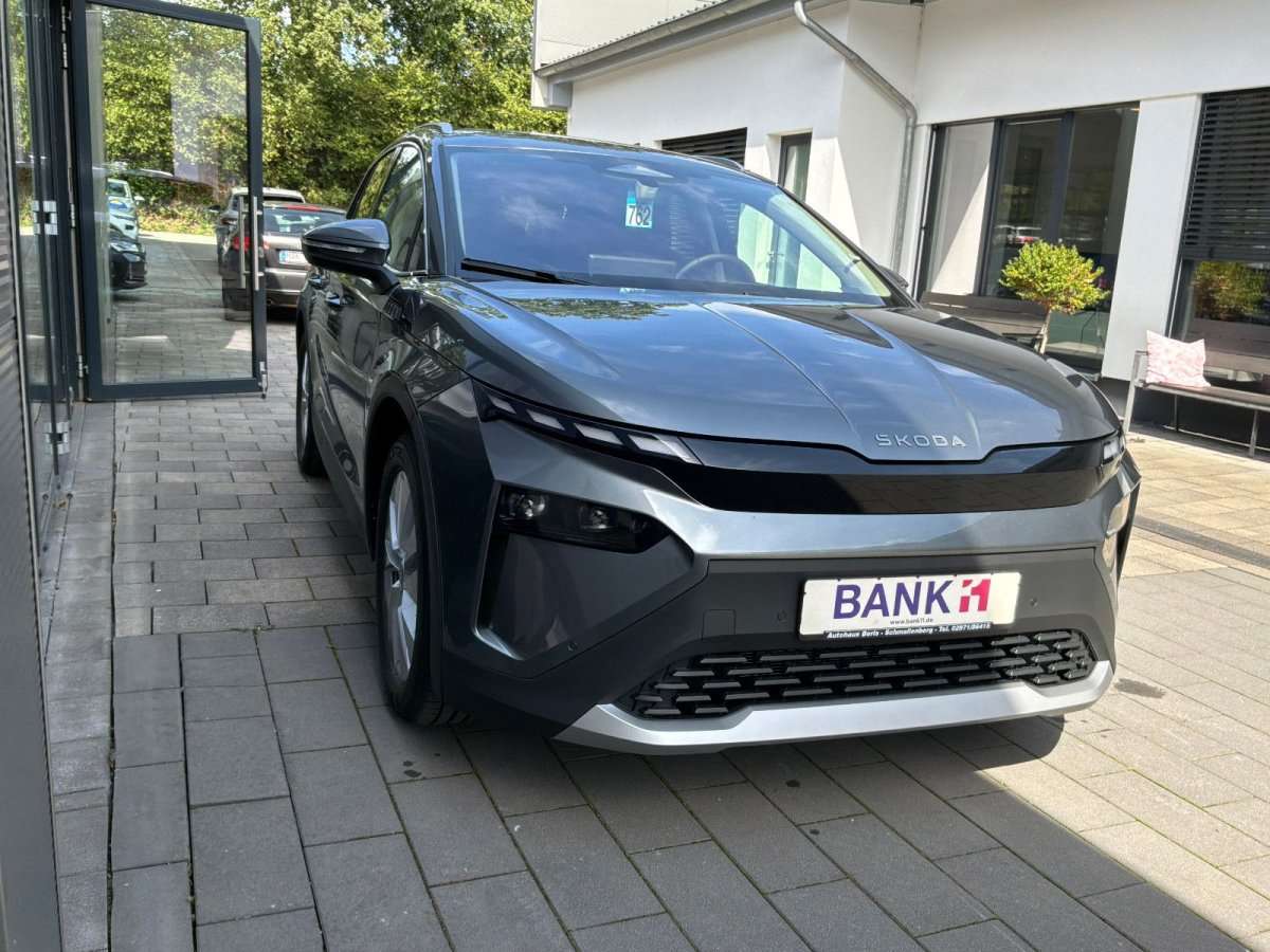 Fahrzeugbild eines Skoda ELROQ