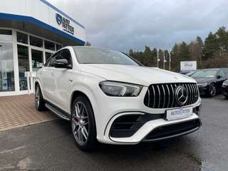 Schräge Frontansicht auf einen Mercedes-Benz GLE , freigestellt