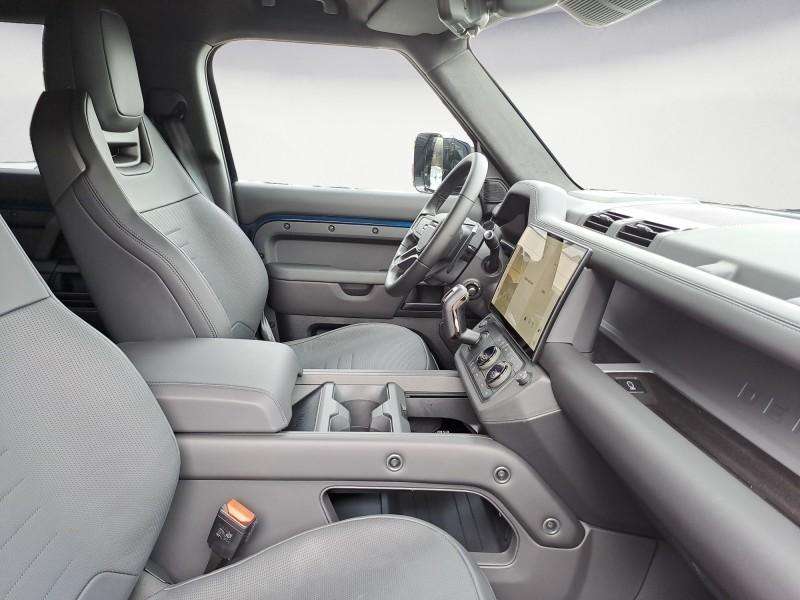 Fahrzeugbild eines Land Rover Defender