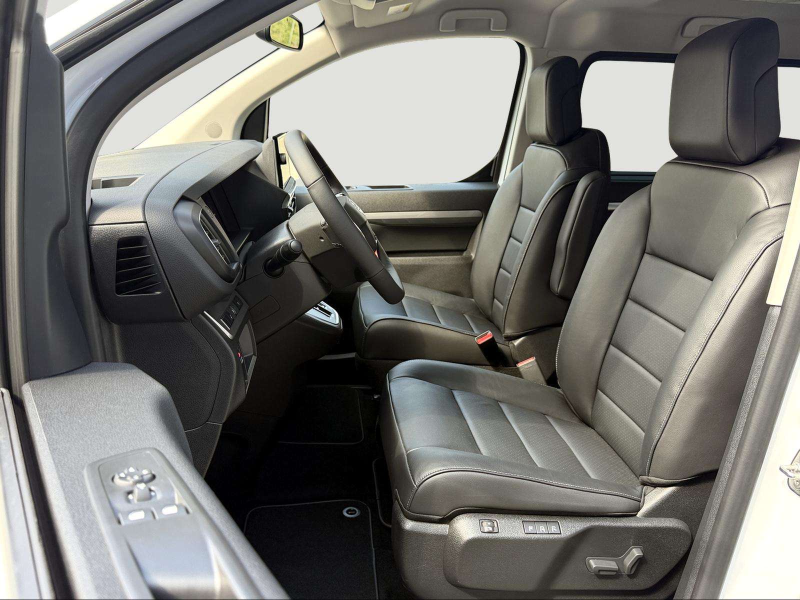 Fahrzeugbild eines Opel Zafira Life