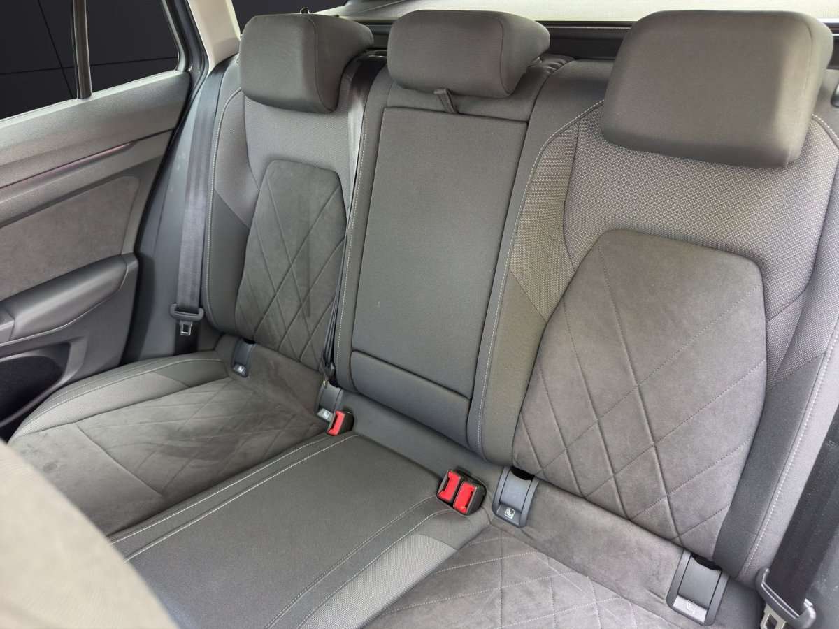 Fahrzeugbild eines Volkswagen Golf