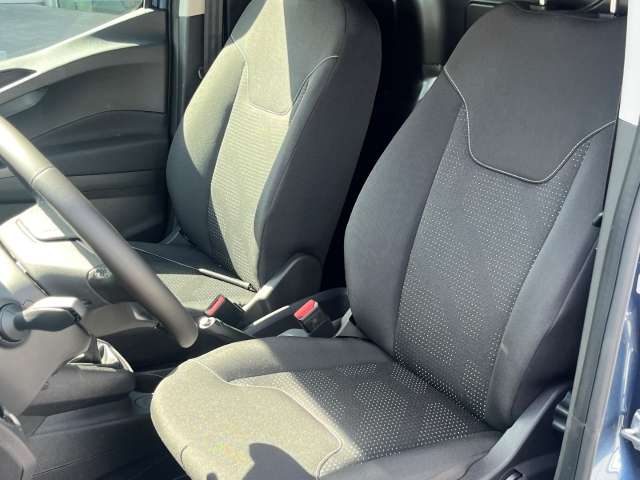 Fahrzeugbild eines Ford Transit Courier
