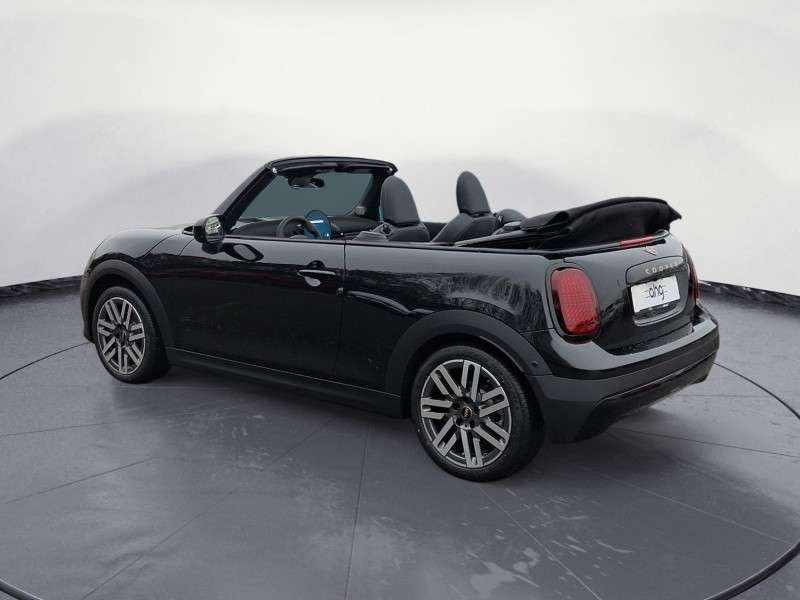 Fahrzeugbild eines MINI COOPER