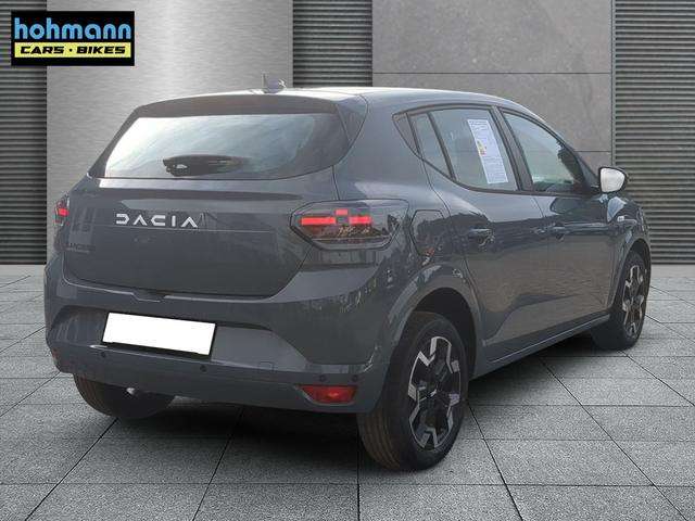 Fahrzeugbild eines Dacia Sandero