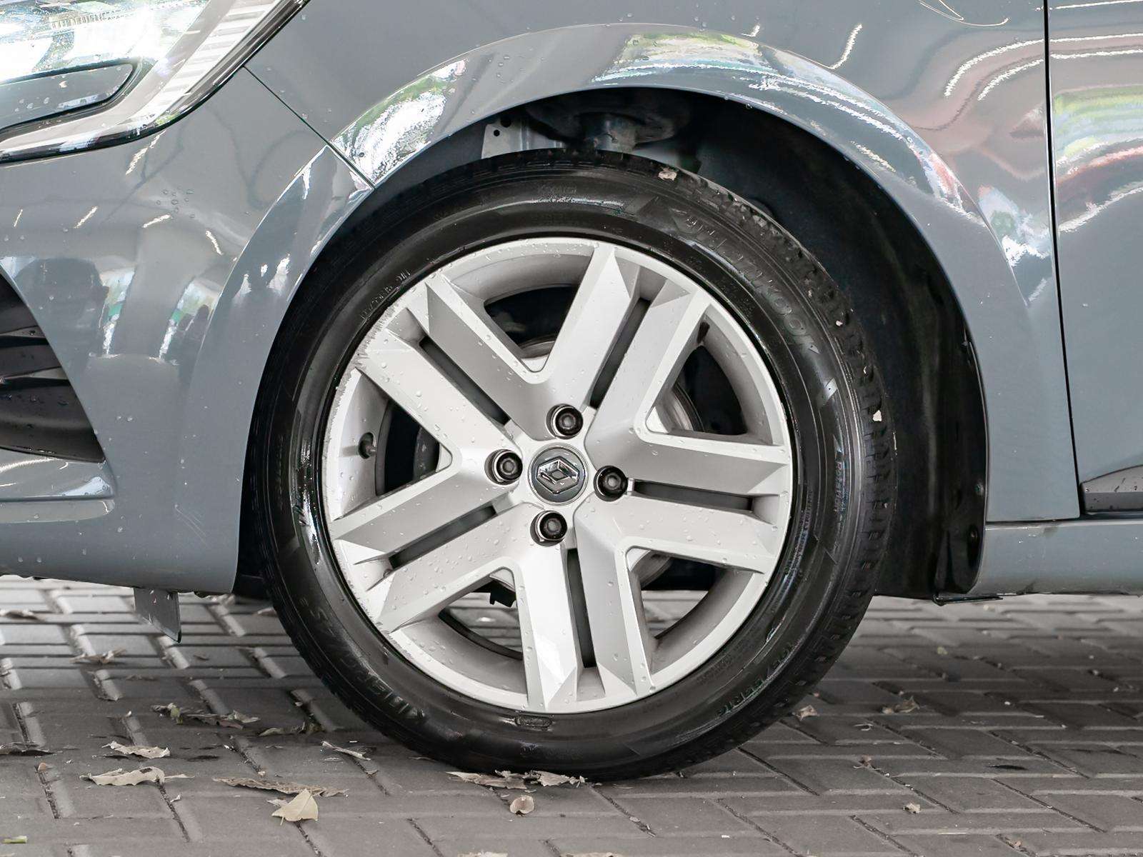 Fahrzeugbild eines Renault Clio