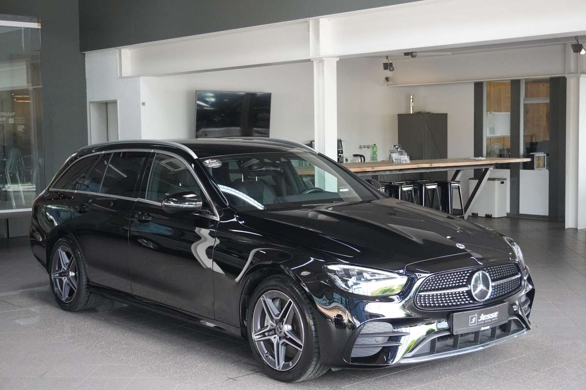 Fahrzeugbild eines Mercedes-Benz E-Klasse