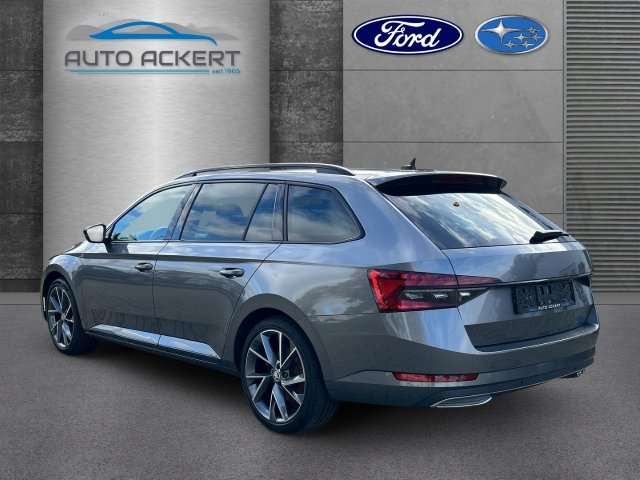 Fahrzeugbild eines Skoda Superb