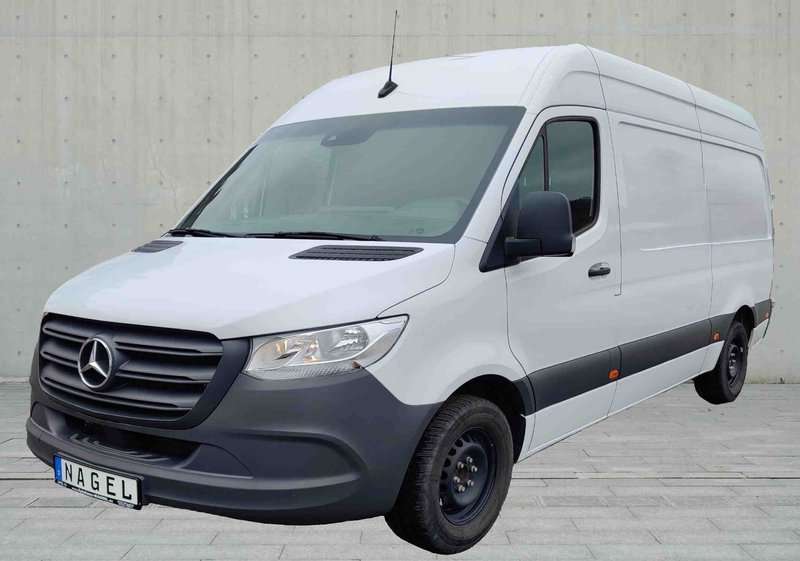 Fahrzeugbild eines Mercedes-Benz Sprinter