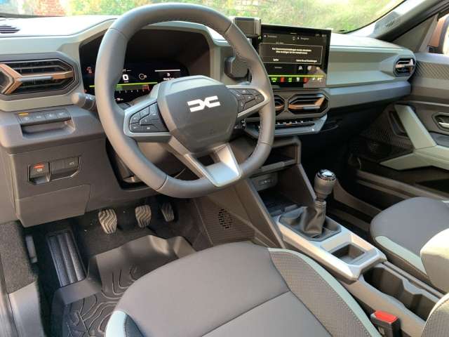 Fahrzeugbild eines Dacia Bigster