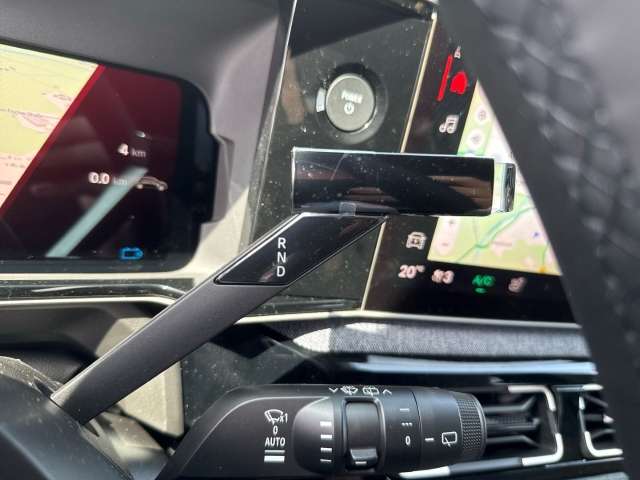 Fahrzeugbild eines Renault 5 E-TECH