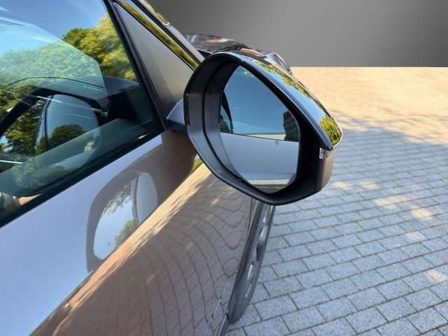 Fahrzeugbild eines Jeep Compass