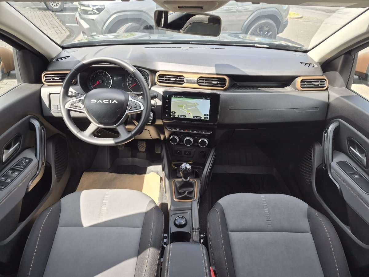 Fahrzeugbild eines Dacia Duster