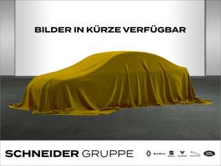 Schräge Frontansicht auf einen Dacia Jogger , freigestellt