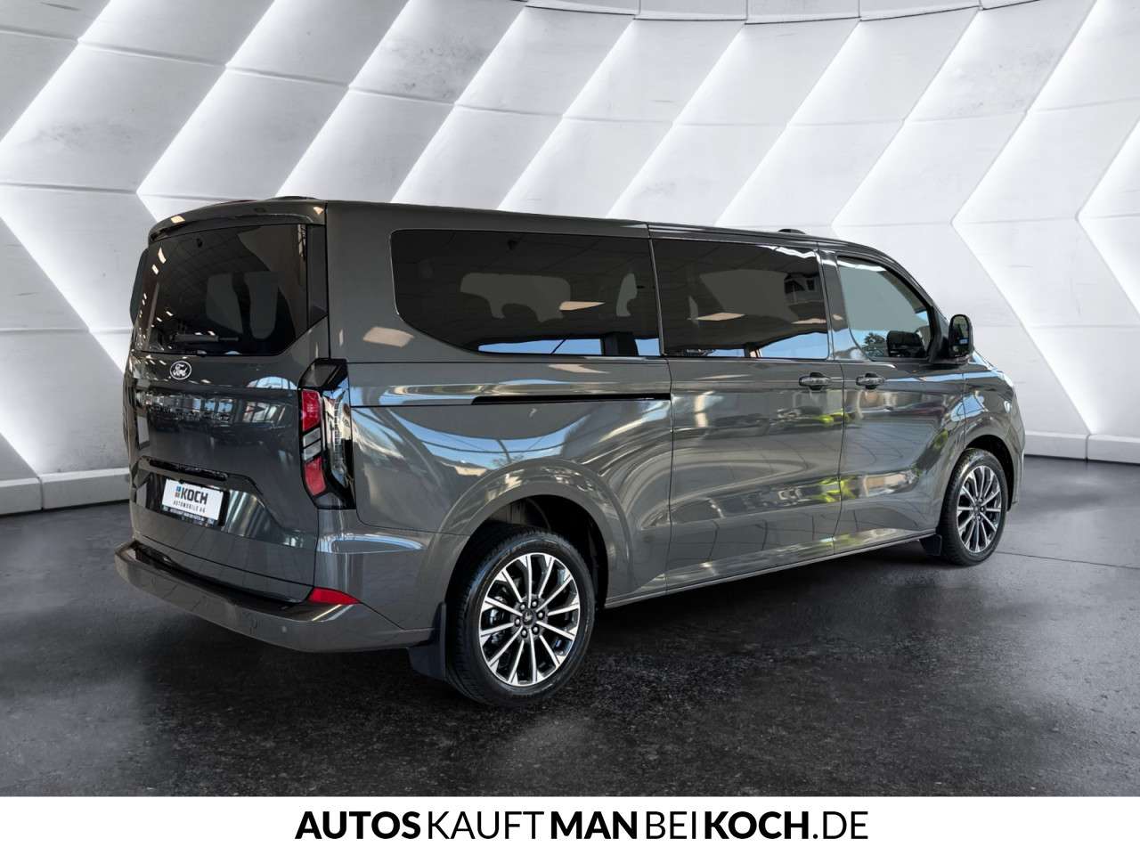 Fahrzeugbild eines Ford Tourneo Custom