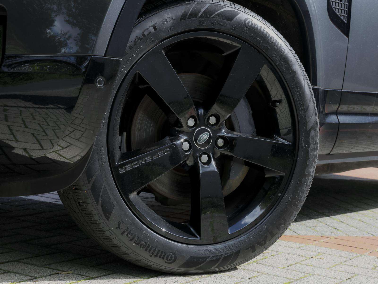 Fahrzeugbild eines Land Rover Defender