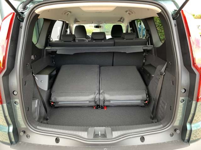 Fahrzeugbild eines Dacia Jogger