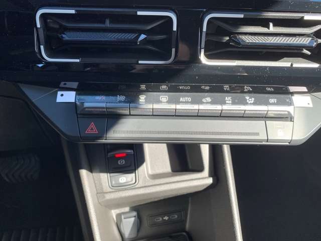 Fahrzeugbild eines Renault 5 E-TECH